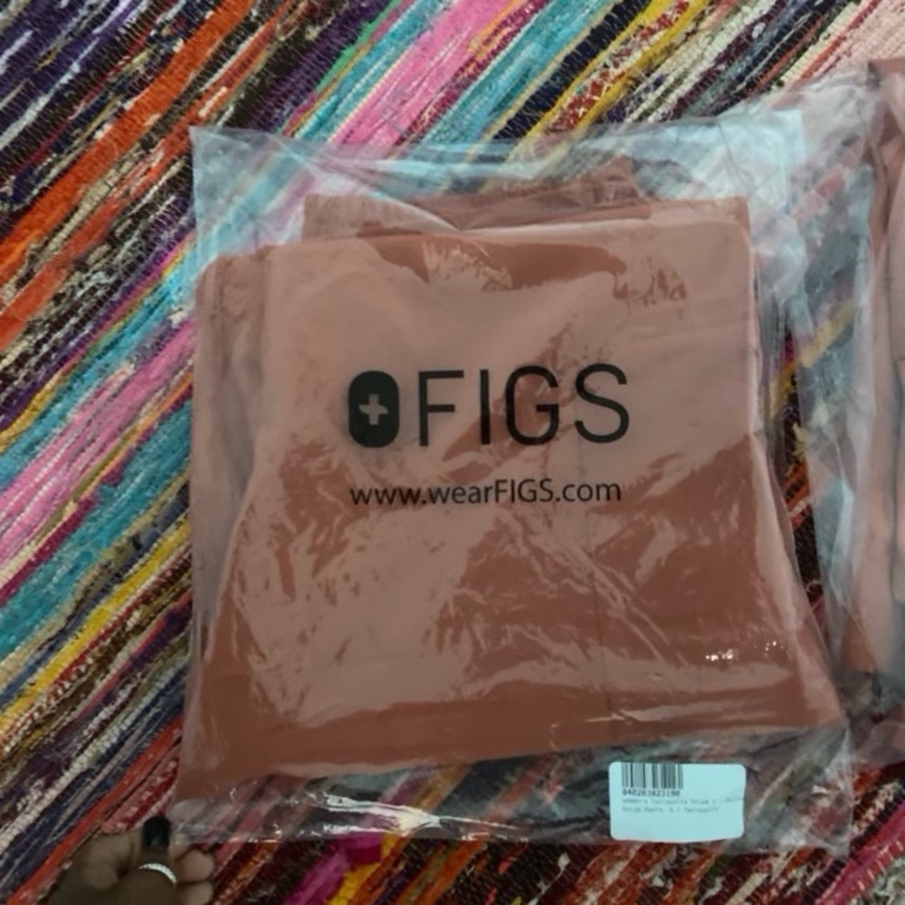 New FIGS medical scrubs
